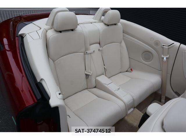 Lexus IS 2011-10 7902847-10