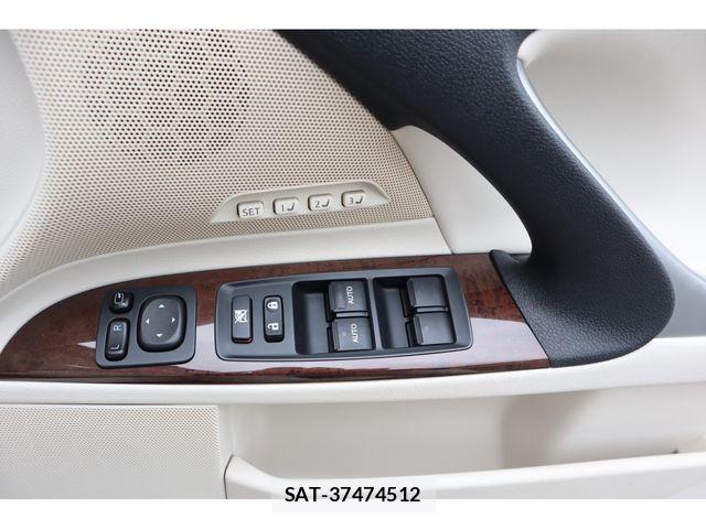 Lexus IS 2011-10 7902847-17