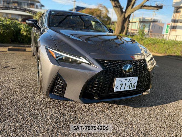 Lexus IS 2025-05 1386537-0