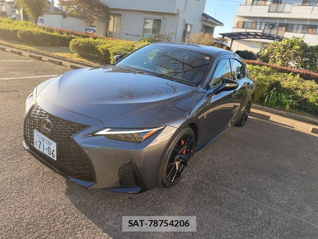 Lexus IS 2025-05 1386537-3