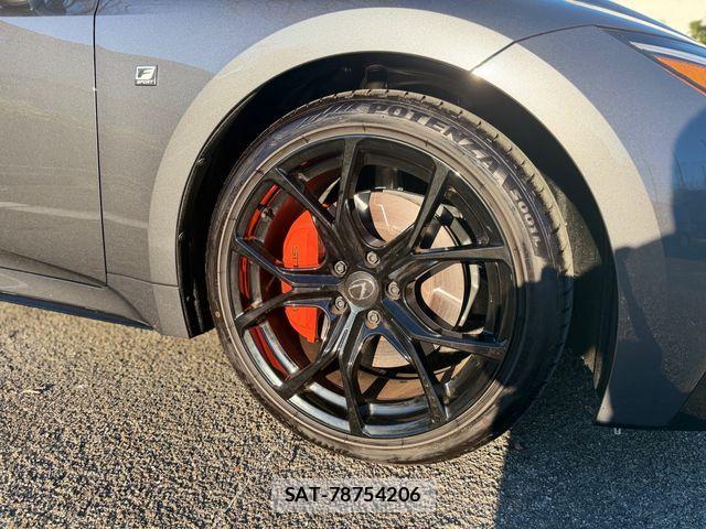 Lexus IS 2025-05 1386537-5