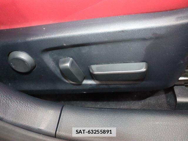 Lexus IS 2021-05 2962849-5