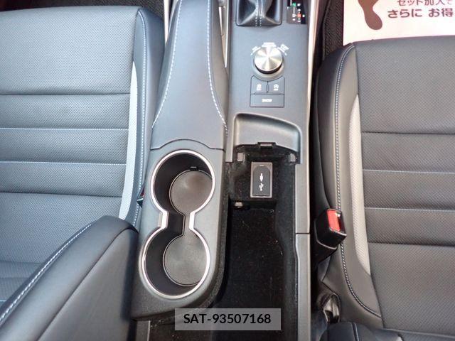 Lexus IS 2019-10 3066375-26