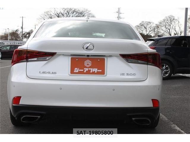 Lexus IS 2018-11 3771349-10