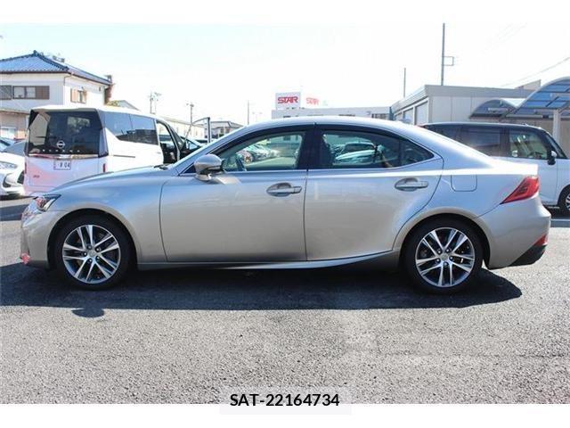 Lexus IS 2017-12 4176034-9