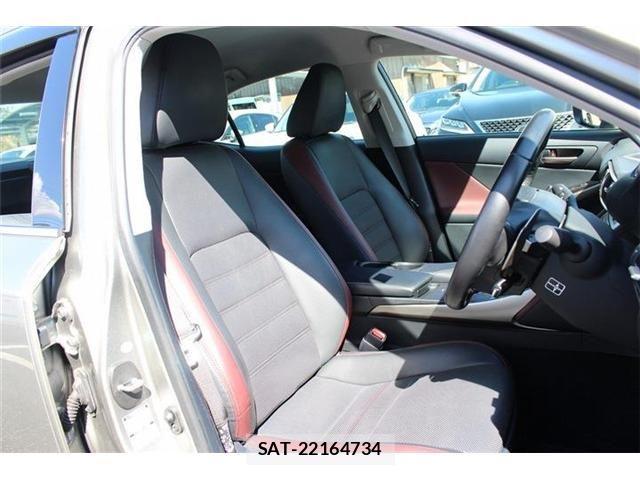 Lexus IS 2017-12 4176034-13