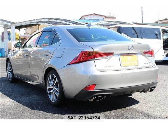 Lexus IS 2017-12 4176034-21
