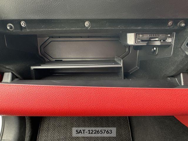 Lexus IS 2021-03 6526516-10