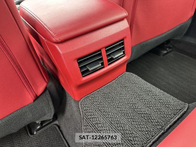 Lexus IS 2021-03 6526516-16