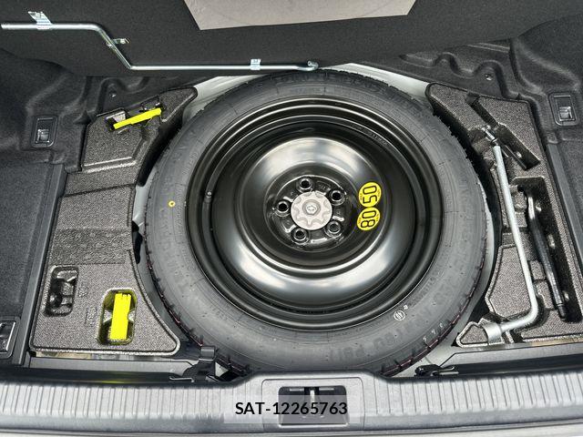 Lexus IS 2021-03 6526516-18