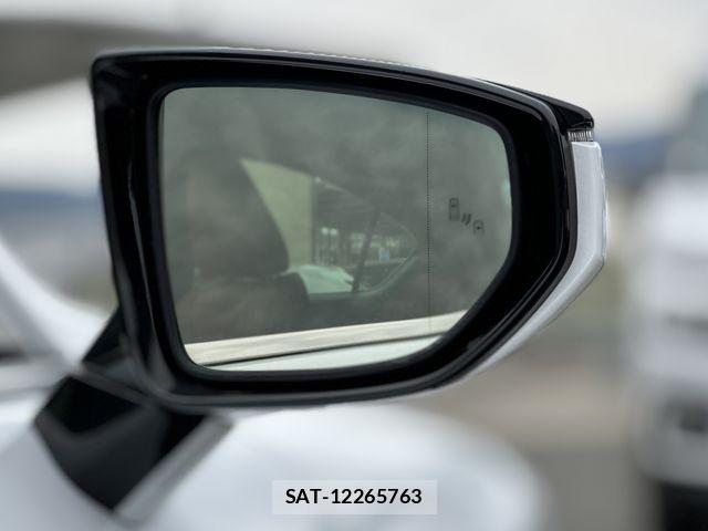 Lexus IS 2021-03 6526516-23