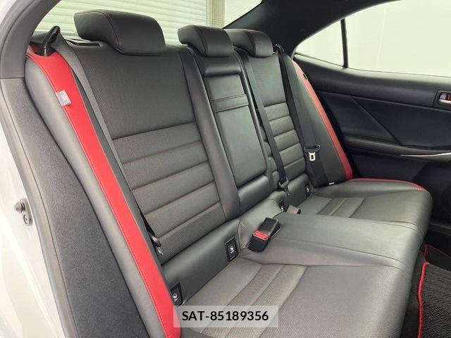 Lexus IS 2018-12 6641818-14