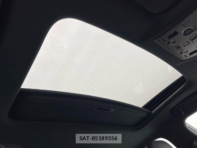 Lexus IS 2018-12 6641818-2