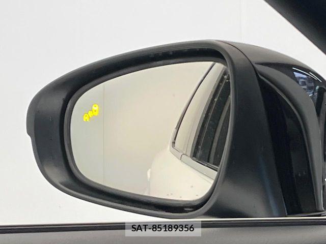 Lexus IS 2018-12 6641818-3