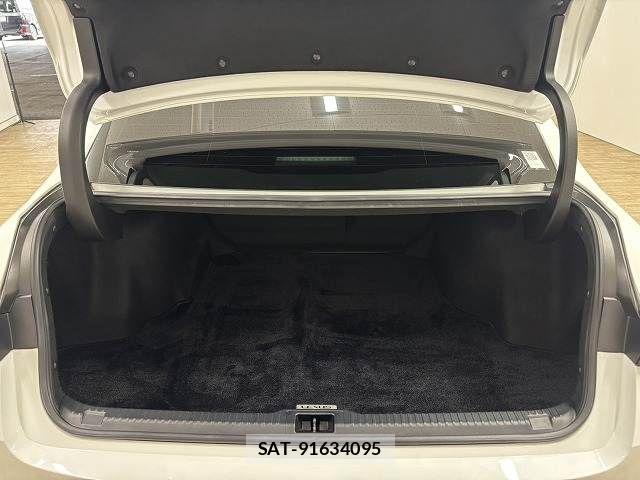 Lexus IS 2021-05 6672260-12