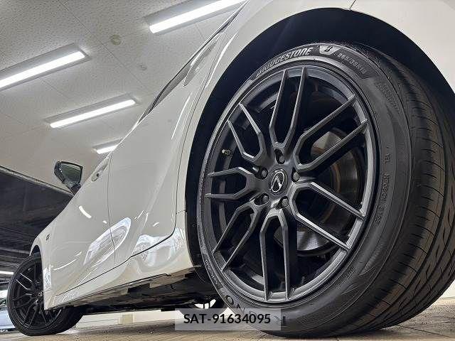 Lexus IS 2021-05 6672260-18