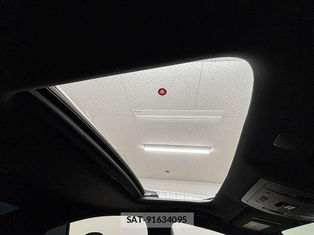 Lexus IS 2021-05 6672260-6