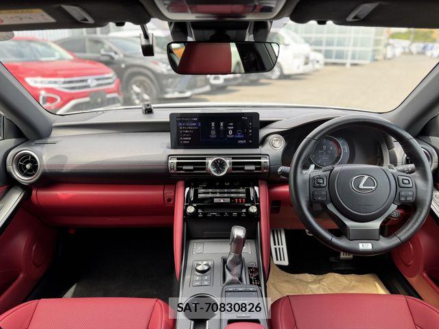 Lexus IS 2021-01 6676656-1