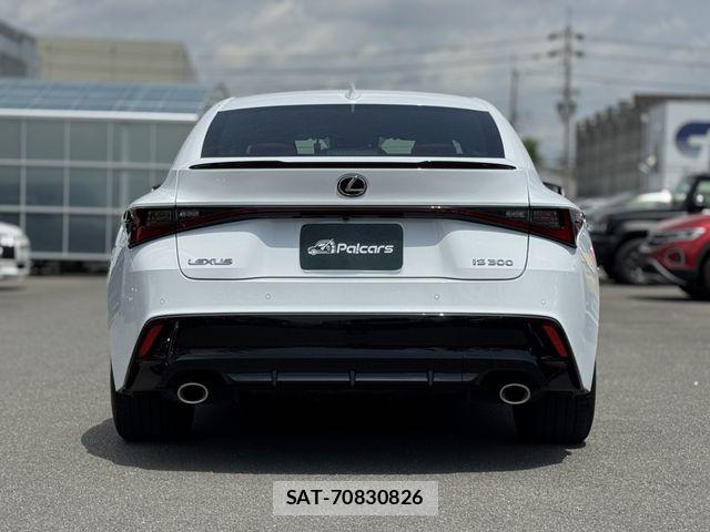 Lexus IS 2021-01 6676656-26