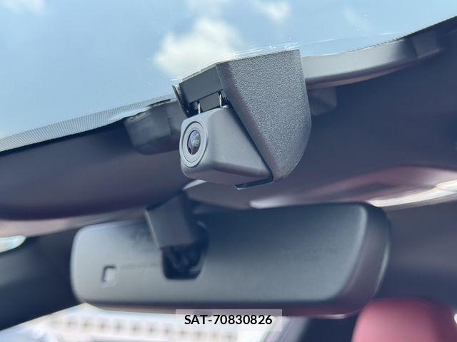 Lexus IS 2021-01 6676656-2