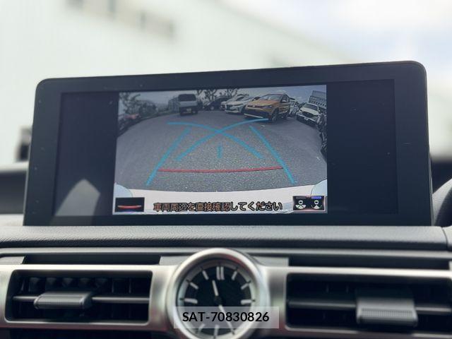 Lexus IS 2021-01 6676656-5