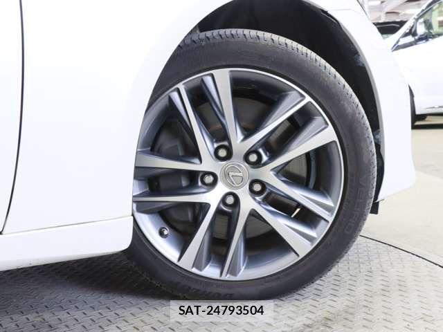 Lexus IS 2018-01 6676657-9