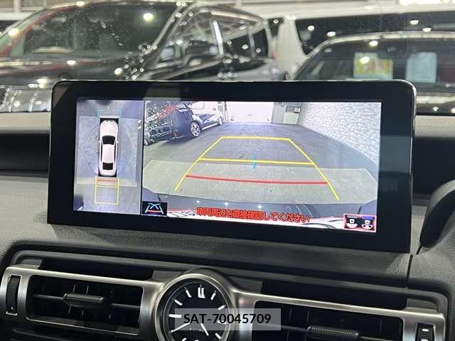 Lexus IS 2021-03 6907681-9
