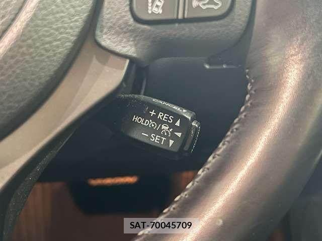Lexus IS 2021-03 6907681-8
