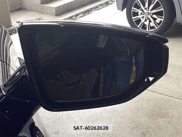 Lexus IS 2023-06 6907680-16