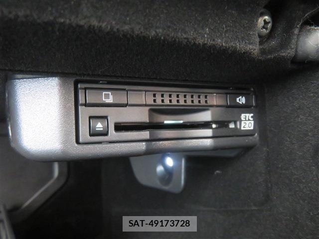 Lexus IS 2017-11 6995089-18