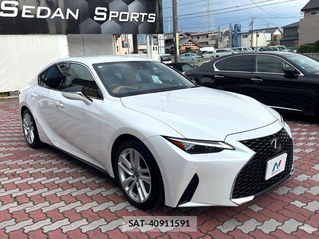 Lexus IS 2020-11 6995080-15