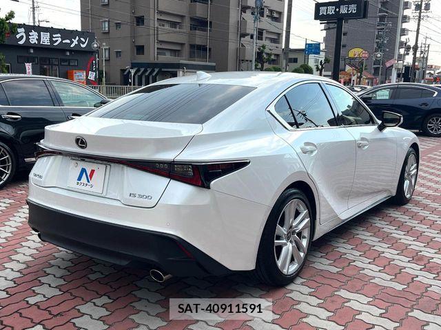 Lexus IS 2020-11 6995080-16