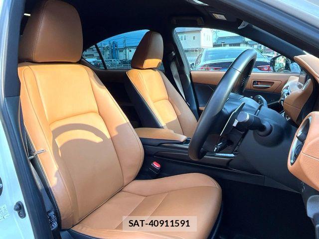 Lexus IS 2020-11 6995080-7