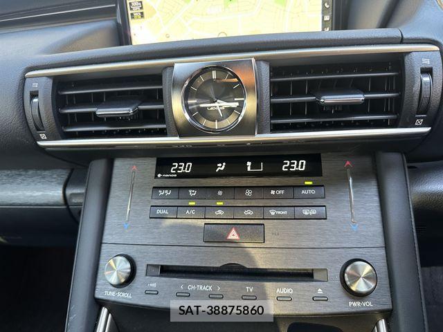 Lexus IS 2019-09 7059244-15