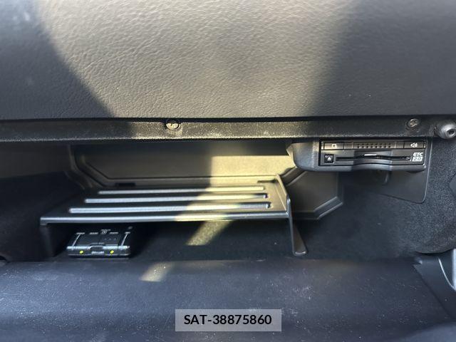 Lexus IS 2019-09 7059244-17