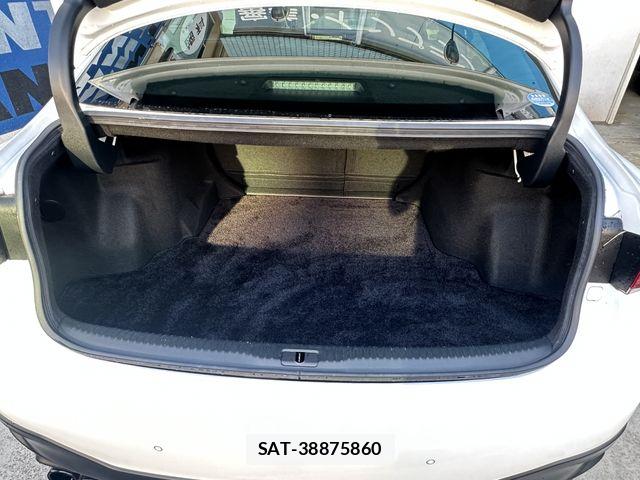 Lexus IS 2019-09 7059244-18