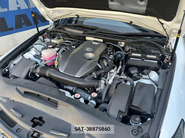 Lexus IS 2019-09 7059244-21