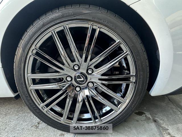 Lexus IS 2019-09 7059244-3