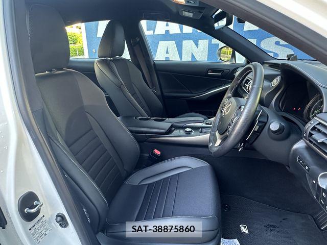Lexus IS 2019-09 7059244-7