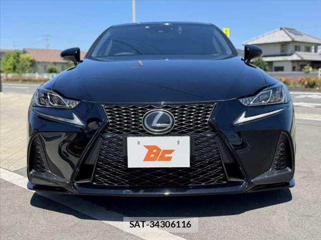 Lexus IS 2017-10 7220917-8