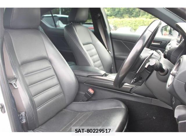 Lexus IS 2020-11 7220919-17