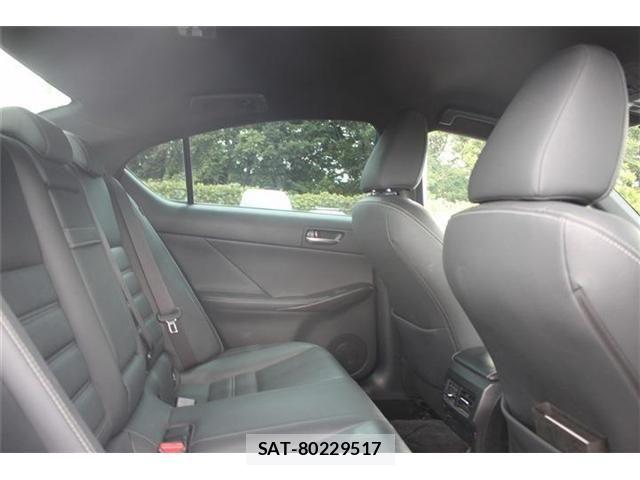 Lexus IS 2020-11 7220919-18