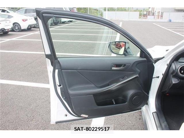 Lexus IS 2020-11 7220919-21