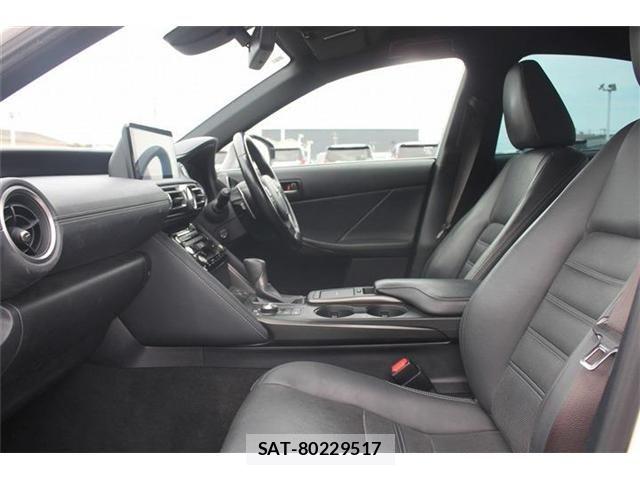 Lexus IS 2020-11 7220919-22