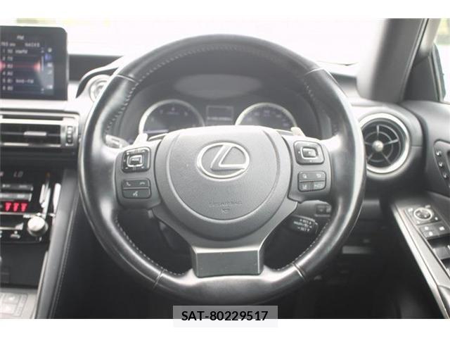 Lexus IS 2020-11 7220919-23