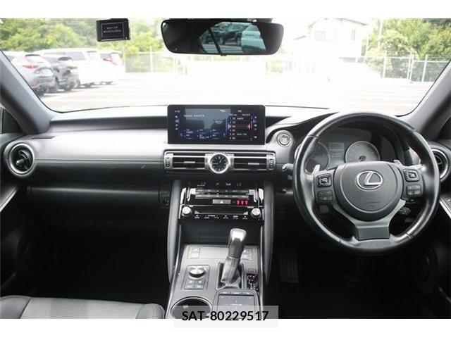 Lexus IS 2020-11 7220919-24