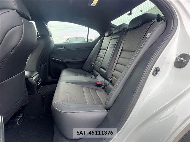 Lexus IS 2021-06 7220920-17