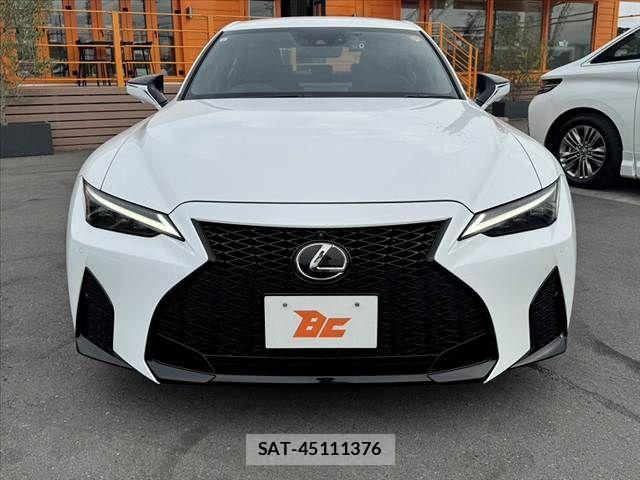 Lexus IS 2021-06 7220920-8