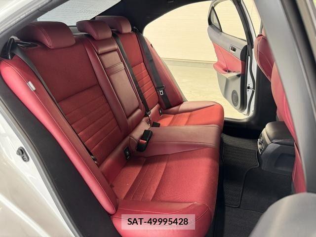 Lexus IS 2018-06 7251318-9