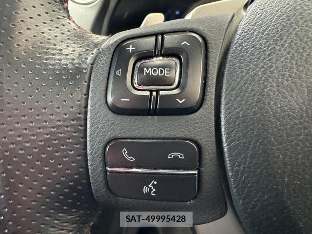 Lexus IS 2018-06 7251318-13